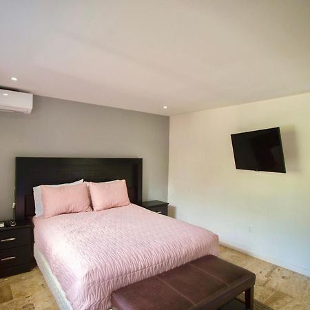 Loft With Pool - A Few Steps From The Beach! Cancun Ngoại thất bức ảnh